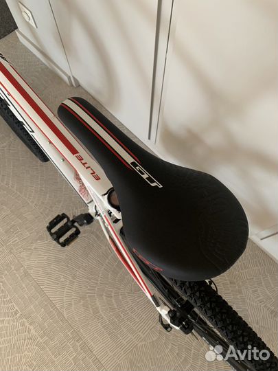 GT Avalanche Elite 27,5 M