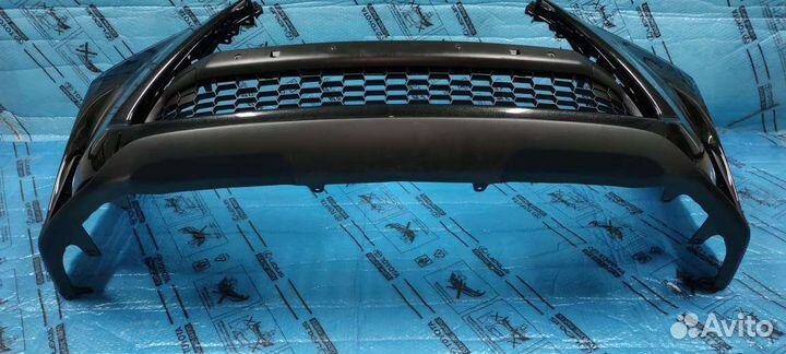 Бампер Лексус NX с юбкой и решеткой черный 14-17