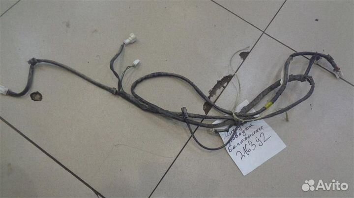 Проводка крышки багажника Mitsubishi Galant E5 19