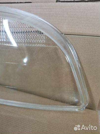 Стекло фары правое Шевроле Нива старого образца