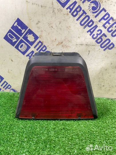 Стоп-сигнал Renault Logan седан 1.4 K7JA710 2013
