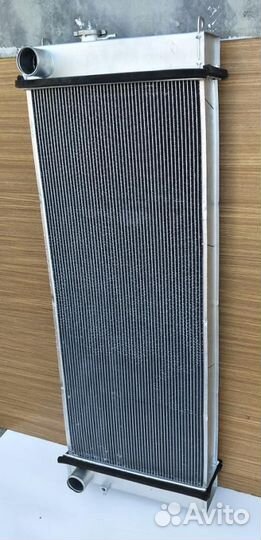 Радиатор водяной Hitachi ZX330-3