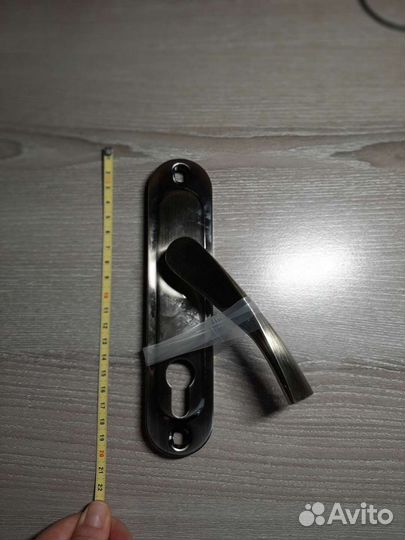 Дверная ручка