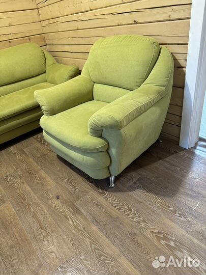 Диван и кресло