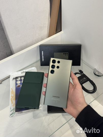 Samsung Galaxy S23 Ultra, 12/256 ГБ