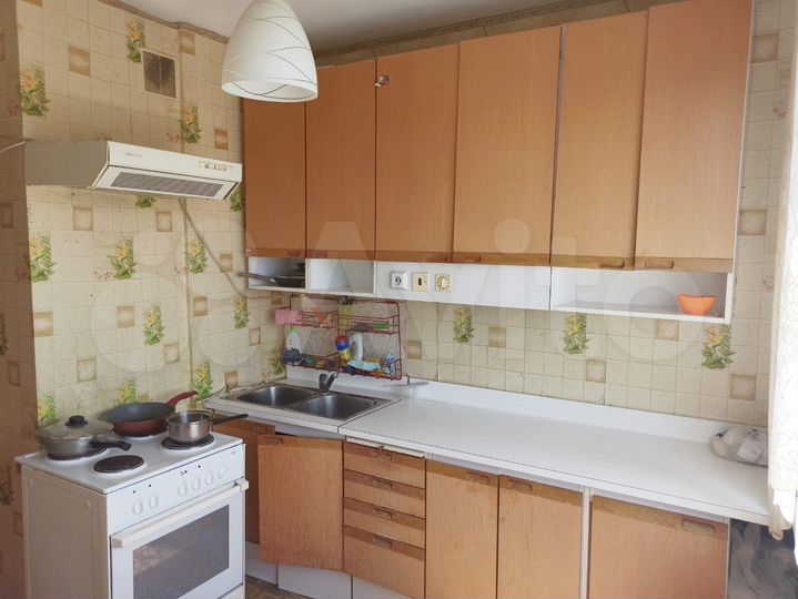 Комната 12 м² в 3-к., 12/12 эт.