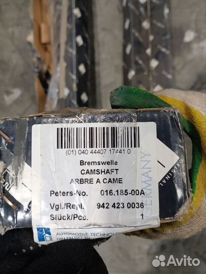 Вал тормозной правый Мерседес Актрос Аксор Атего