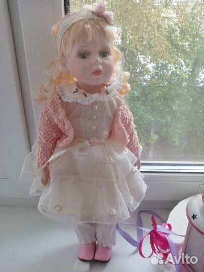 Кукла фарфоровая коллекционная ремеко
