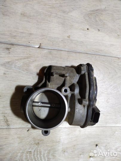 Дроссельная заслонка Лада Приора 1.6 21127 2014
