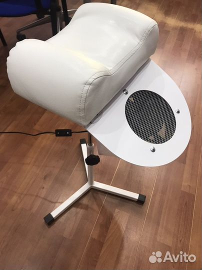 Вытяжка для педикюра