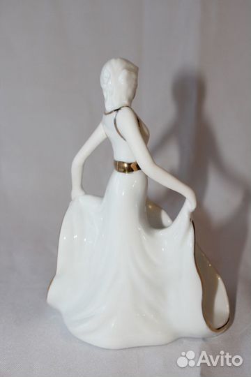 Салфетница Девушка Фарфор