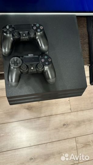 Sony playstation 4 pro 1tb 2 геймпа