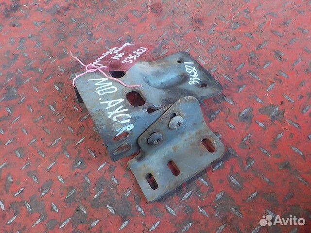 Кронштейн бампера Mercedes-Benz Axor 9448850036