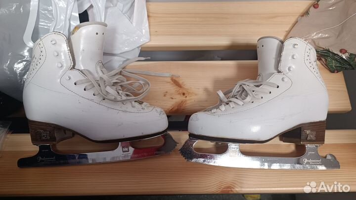 Фигурные коньки risport RF3 pro 23.5