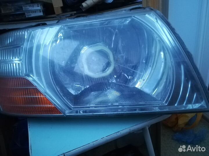Фары паджеро 3