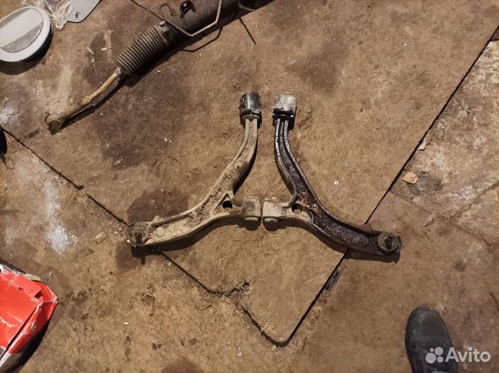 Рычаги Chrysler Voyager IV Воягер 4 Dodge Caravan4