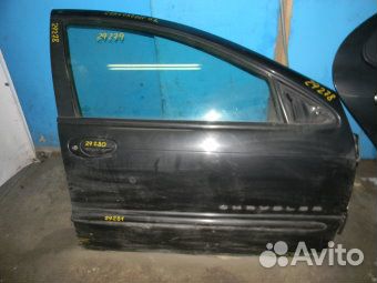 Дверь передняя правая Chrysler Concord 1998-2004