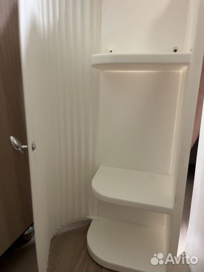 Шкафчик для ванной