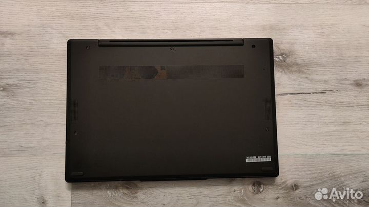 Thinkpad Z13 R7 6800 32/512