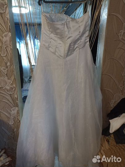 Свадебное платье 46 48 бу