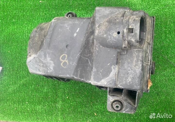 Корпус воздушного фильтра Audi A3 2001