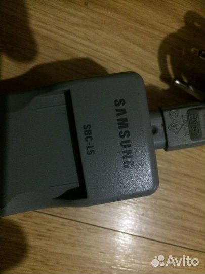 Зарядное устройство фотоаппарата Samsung SBC-L5