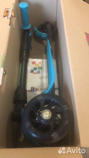 Самокат детский трехколесный новый