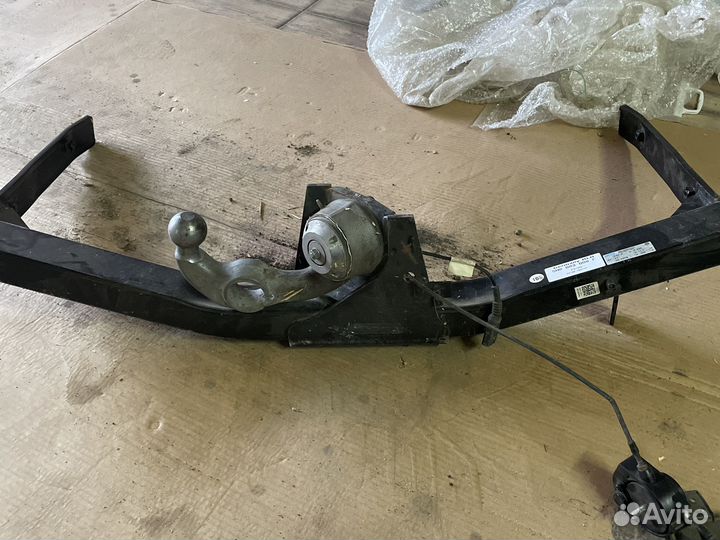 Фаркоп складной для Тигуан 2011-2014