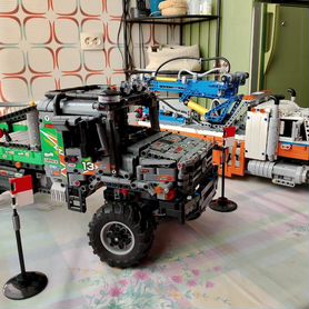 Lego Technic 42129 и 42128