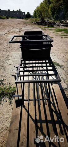 Мангал со столиками и дровницей