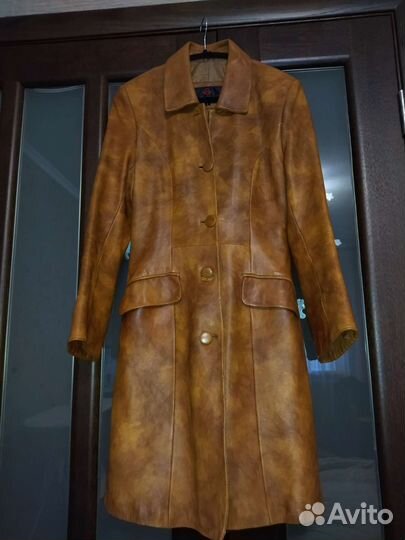 Кожаный френч- плащ женский р. 42-44