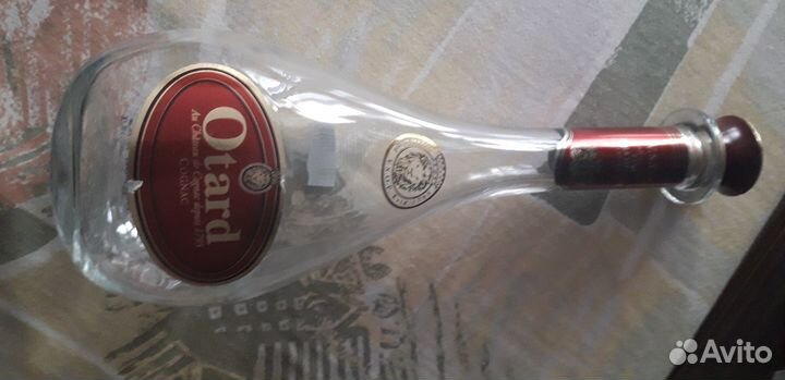 Коллекционная бутылка и подарочный футляр-тубус
