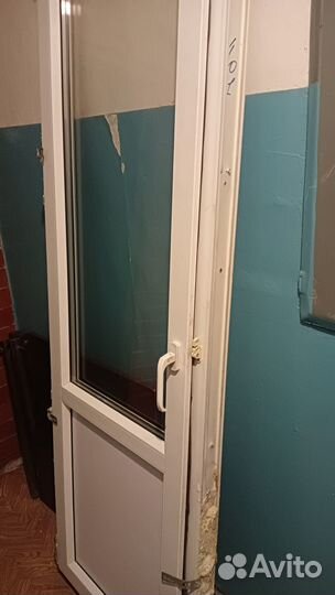 Дверь балконная б/у в хорошем состоянии