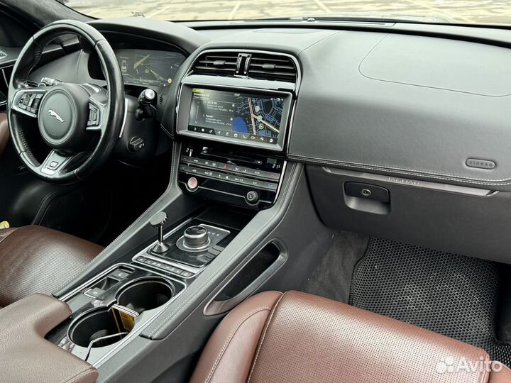 Jaguar F-Pace 3.0 AT, 2016, 185 000 км