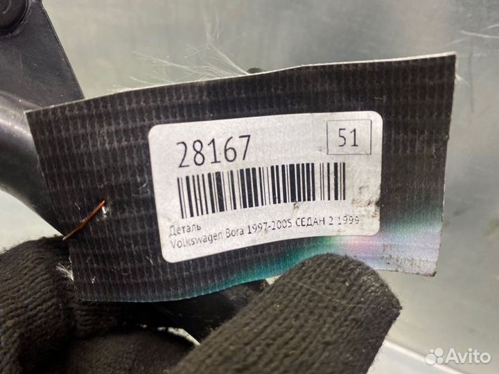 Трубка системы охлаждения Volkswagen Bora