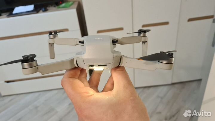 Квадрокоптер dji mini 2