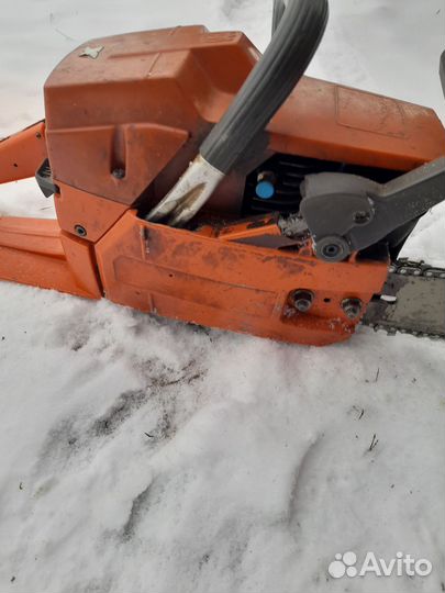 Бензопила хускварна 272 бу