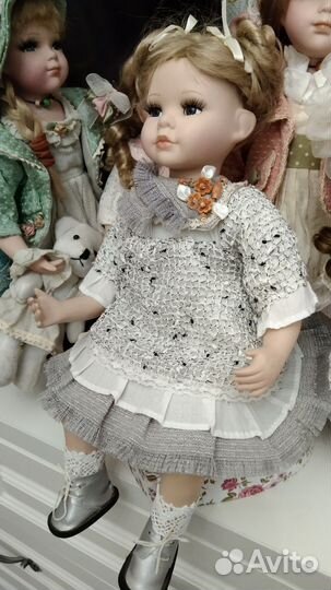 Кукла фарфоровая коллекционная