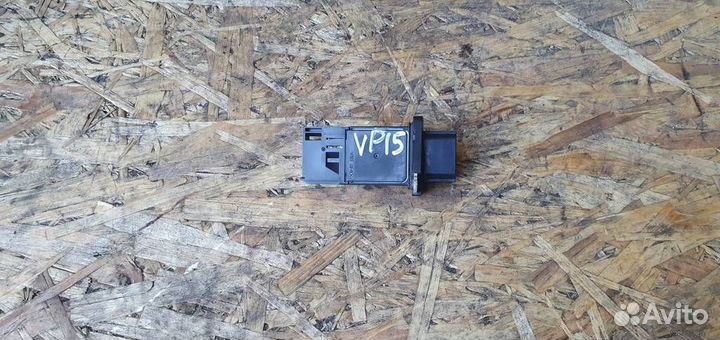 Расходомер воздуха (массметр) Nissan Qashqai (J10