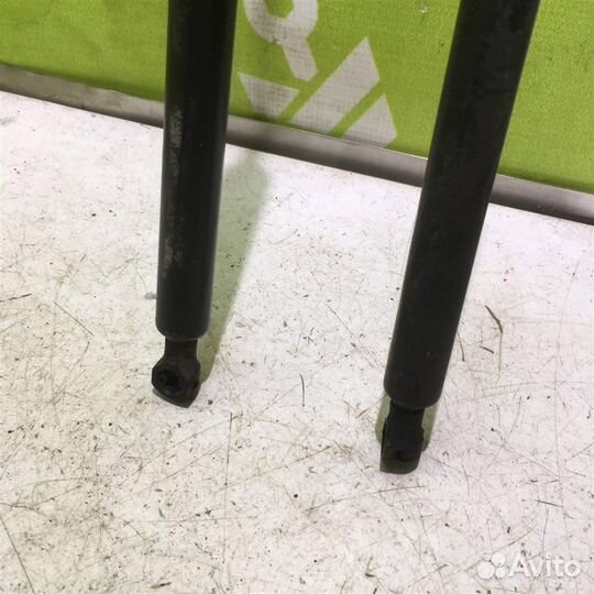 Амортизатор двери багажника Пежо 206