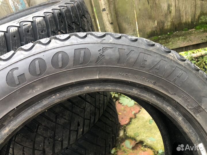 Goodyear Ultragrip Ice Arctic 205/55 R16