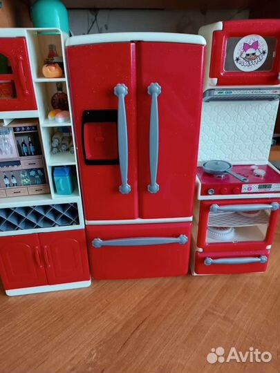 Игрушка кухня