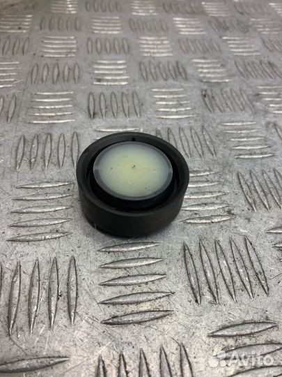 Крышка бачка тормозной жидкости Toyota Camry V40