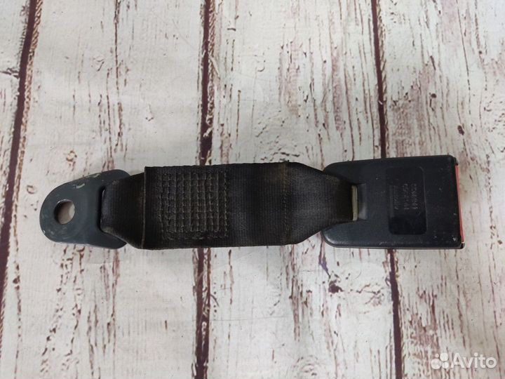 Фиксатор ремня безопасности задний Logan Duster
