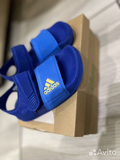 Сандалии adidas 29