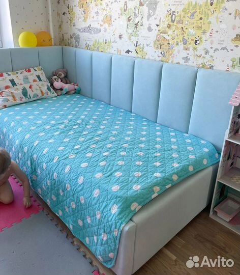 Детская кровать в мягкой обивке