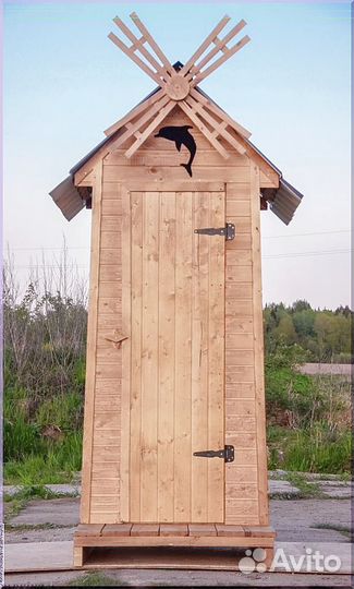 Уличный туалет с декором AIX