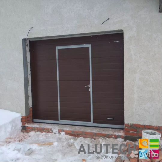 Гаражные ворота alutech