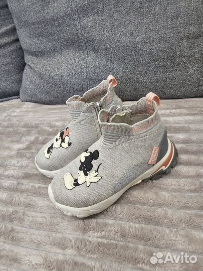 Кроссовки Zara для девочки 23 размер