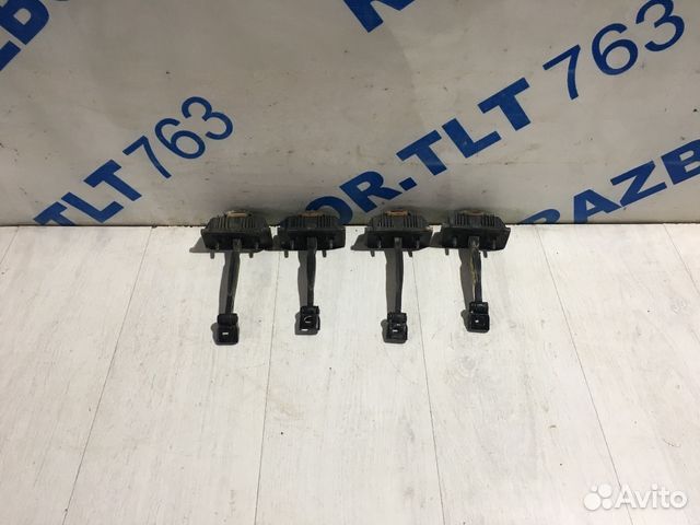 Ограничитель двери jaguar XF 3.0 ат aj30